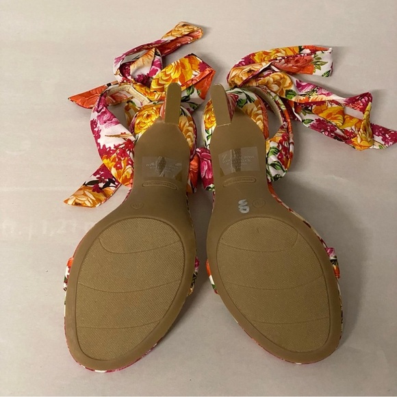 NEW Nine West Kobs Ankle Wrap Sandals White Blooms Floral Multi - Picture 8 of 9